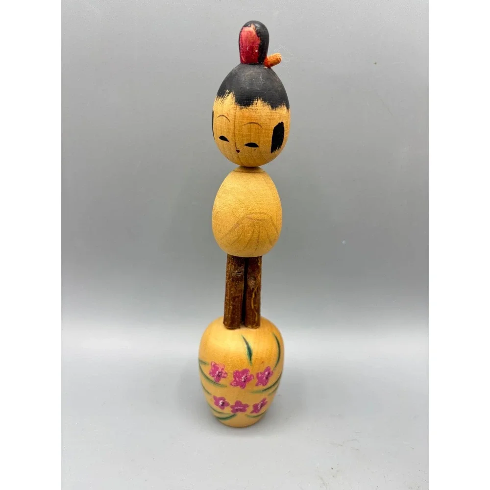 Vintage‎ Wooden Kokeshi Doll Hand Painted Japanese Folk Art Figurine Unique